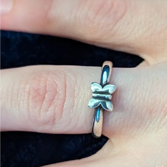 James Avery VHTF Retired Sterling Silver Butterfly Ring - Picture 3 of 9